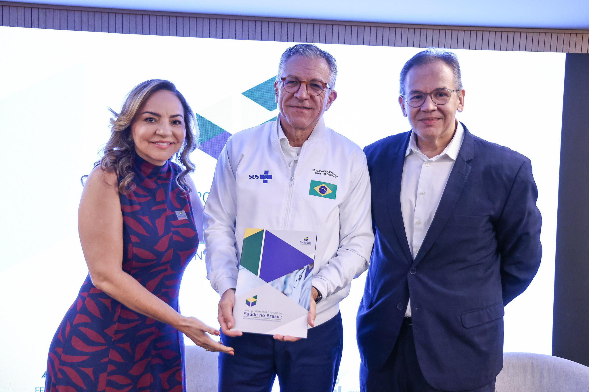 CNSaúde promove encontro com ministro Alexandre Padilha para discutir avanços e desafios da saúde nos próximos anos
